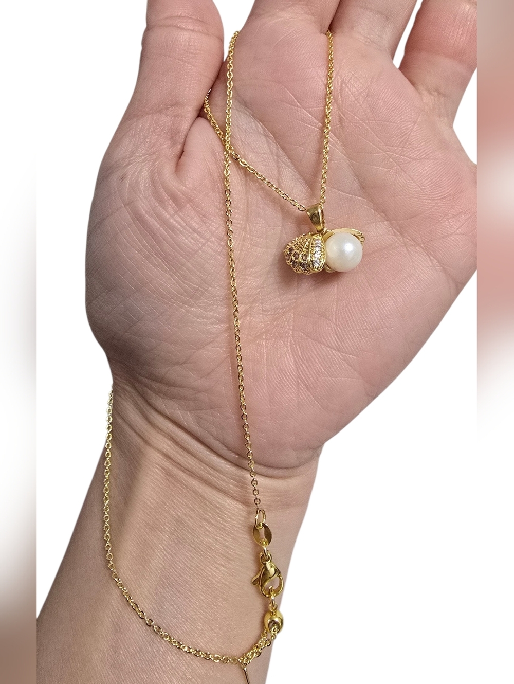 South Sea Pearl Shell Pendant Necklace - Classic Women’s Jewelry